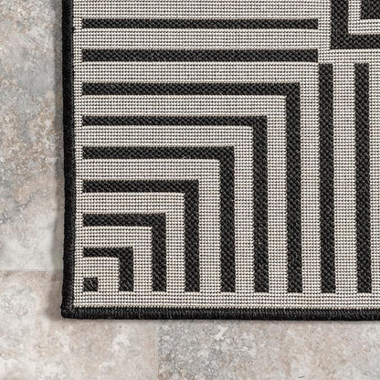 Nuloom Asha Black/Ivory, 4' x 6', Casual, Striped Border, Soft and Cozy, High Traffic, Stain Resistant, Easy Clean, Durable Area Rug for Indoor/Outdoor Patio, Deck, Porch, Garden, Courtyard